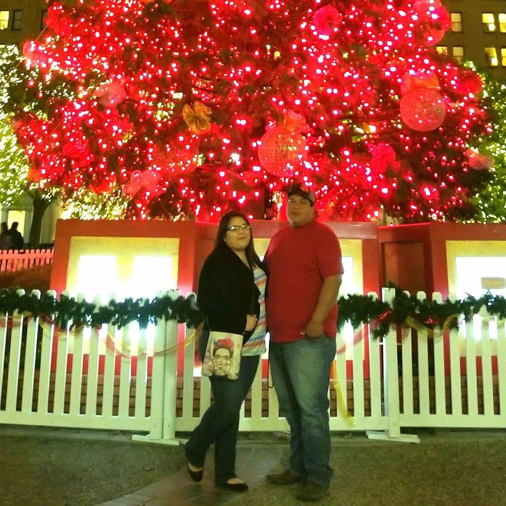 Meet your Posher, Demi